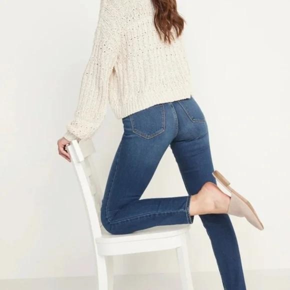 NWT Old Navy Mid-Rise Pop Icon Ripped Skinny Jeans for Women - Picture 2 of 7